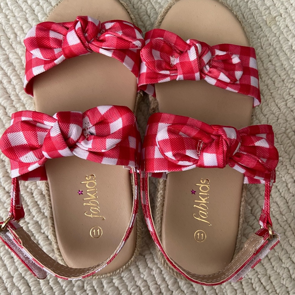 Fabkids red gingham ankle strap sandals girls S 11